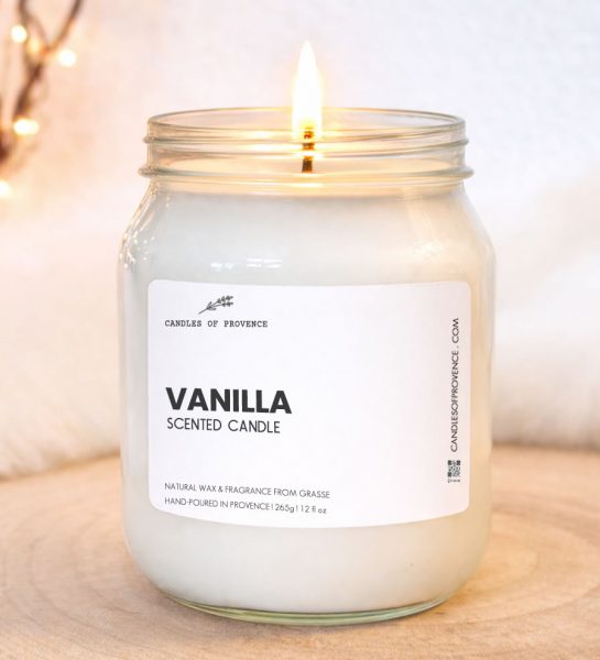 Vanilla scented candle hand-poured in Provence in glass jar
