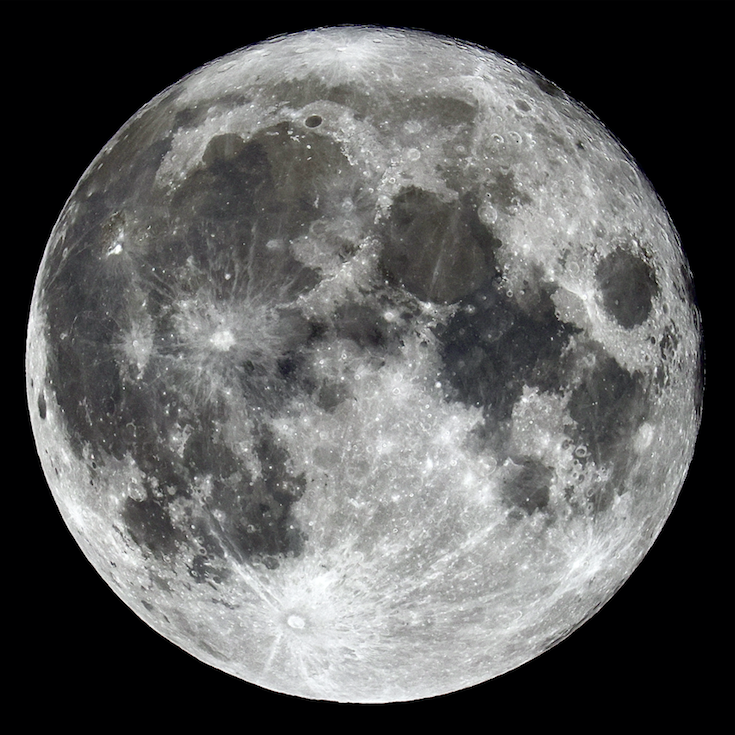 Full moon and lunar craters inspiring the Full Moon Scented Candle